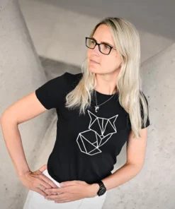 Naiste t-särk Rebane origami foxy must Blacksunset Kleebime OÜ Pärnu Eesti disain