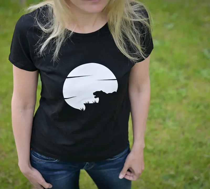 Naiste t-särk must kuu tiiger eesti disain Blacksunset-2_result