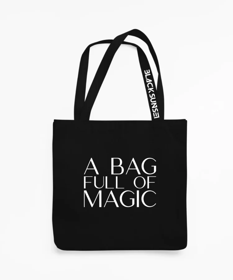 A Bag Full of Magic helkur kangaskott must