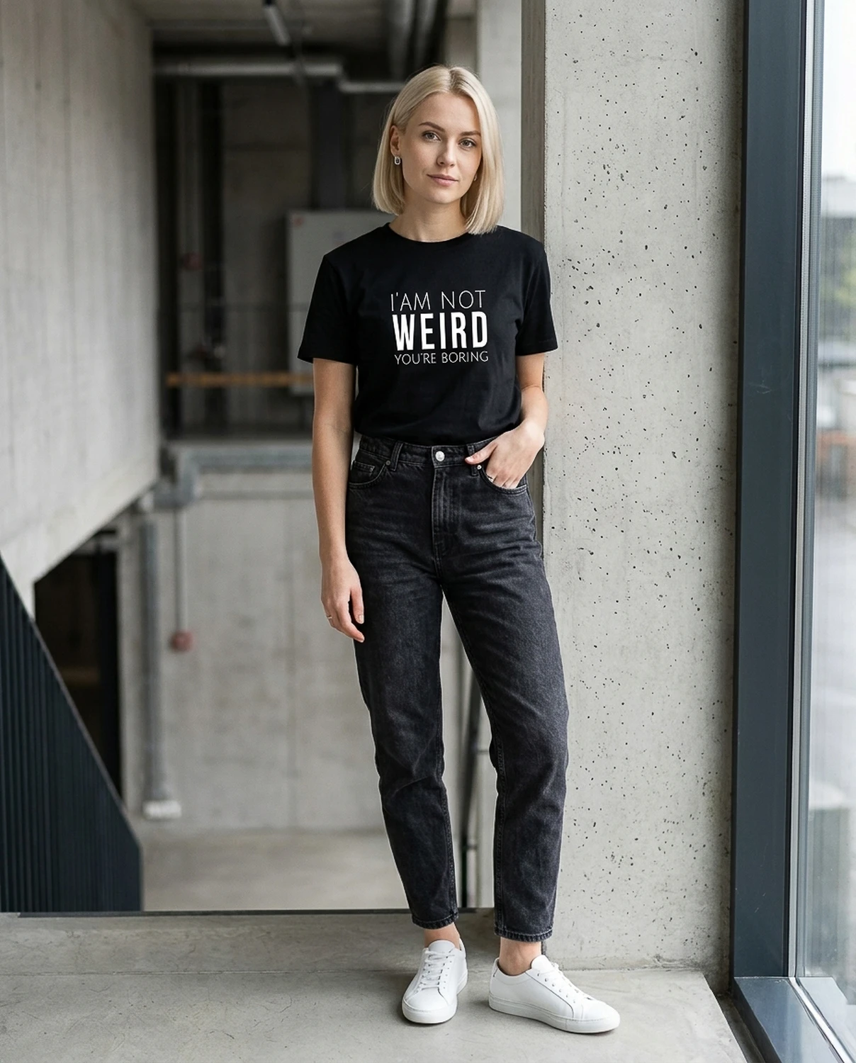 I’m Not Weird, You’re Boring unisex T-särk - Image 2