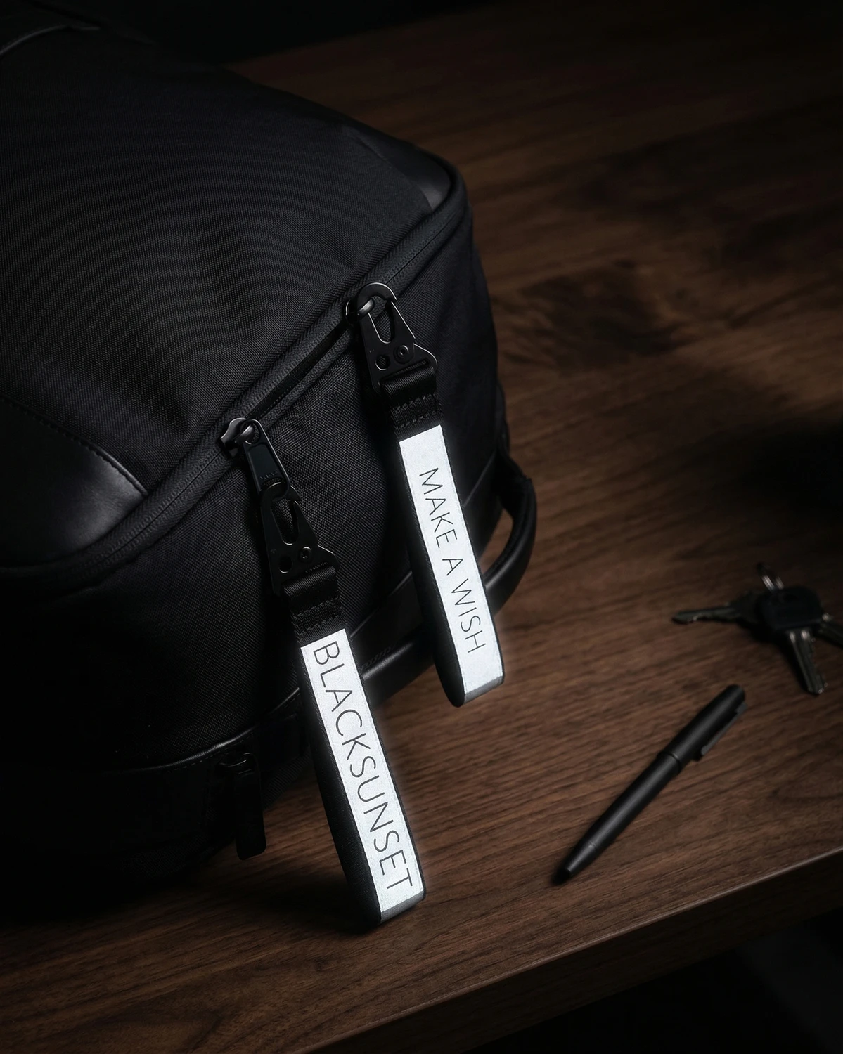 Blacksunset helkur-votmehoidja detailvaade 6